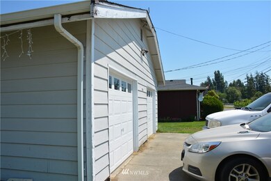 530 W Front St unit 1-3, Sumas, WA 98295 - photo 2