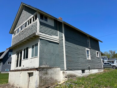 23 Vaughn St Caribou 5-22-2023 (7)