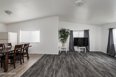 1301 woodward west rd 6