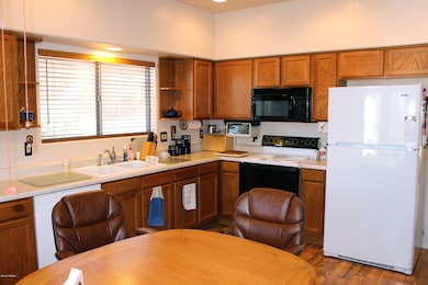 Plenty of cabinet space in kitchen