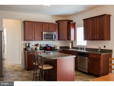 1068 Walnut St, Honey Brook, PA 19344 - photo 4