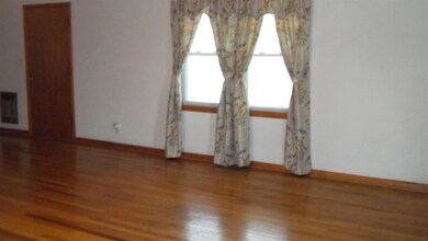 1943 Sims Rd, Shelbyville, TN 37160 - photo 6