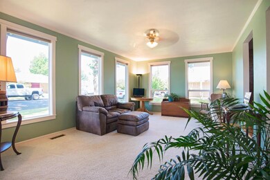 1125 Rose Valley Dr, Central Point, OR 97502 - photo 2