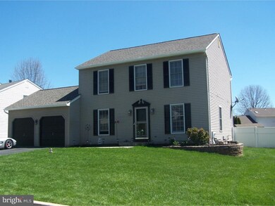 137 Abbey Dr, Royersford, PA 19468 - photo 2