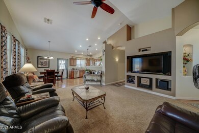 6223 E Ivyglen St-6