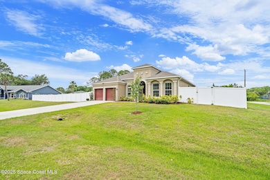 2-web-or-mls-539-balcom-terrace-se
