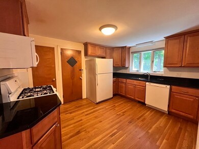 49 Chase St unit 2, Newton Center, MA 02459 - photo 3