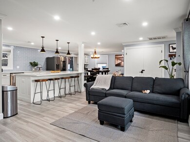 154 N Main St, Bellingham, MA 02019 - photo 4