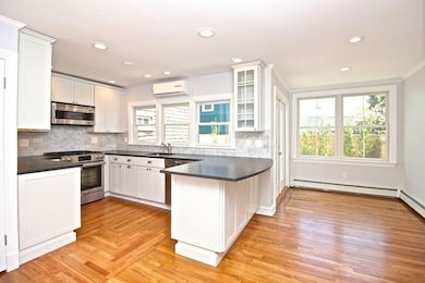 21 3rd St, Newport, RI 02840 - photo 7