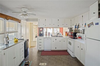 19 Torch Ln, Coventry, RI 02816 - photo 6