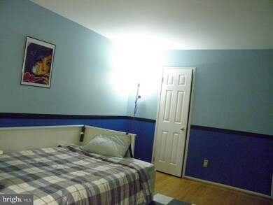 9435 Gentle Cir, Montgomery Village, MD 20886 - photo 4