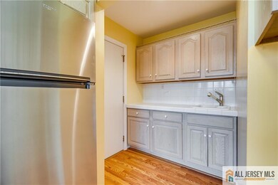 192 Kendall Rd, Kendall Park, NJ 08824 - photo 7