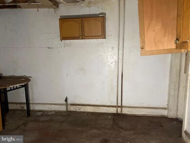 820 S 6th St, Camden, NJ 08103 - photo 5