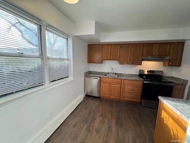 24 Marshall Dr, Cornwall, NY 12518 - photo 3