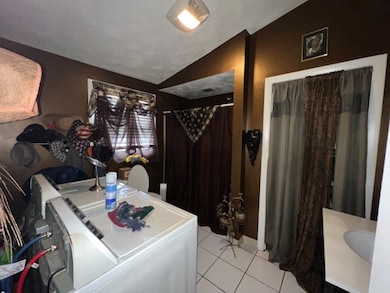 52 Sumner Ave, Cranston, RI 02920 - photo 6