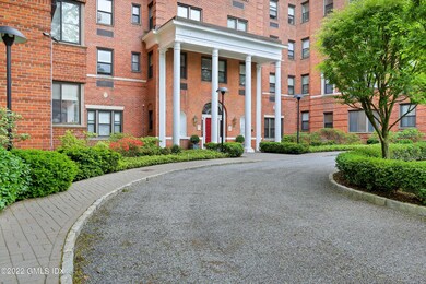 Harbor View unit 2J, Greenwich, CT 06830 - photo 3