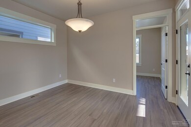 61010 SE Ambassador Dr, Bend, OR 97702 - photo 5