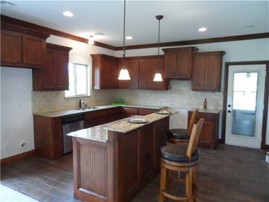 Kitchen. Granite countertops and stainless steel a