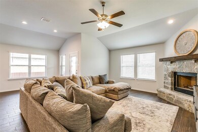 352 Bonita St, Weatherford, TX 76087 - photo 5