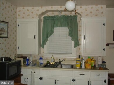 450 N Massanutten St, Strasburg, VA 22657 - photo 2