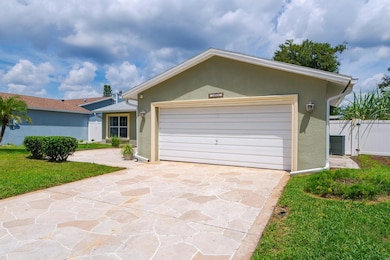 14918 Old Pointe Rd, Tampa, FL 33613 - photo 4