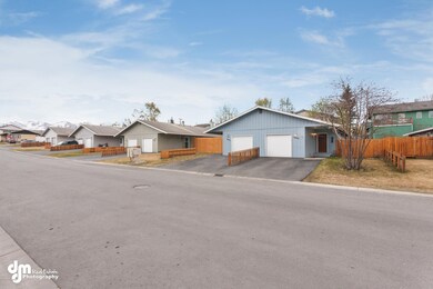 Exterior - Street View 20160426-DW-9058-