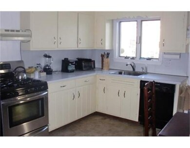 12 Utica St unit 12, Lexington, MA 02420 - photo 5