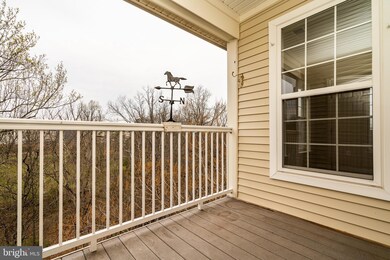 9724 Holmes Place unit 404, Manassas Park, VA 20111 - photo 6