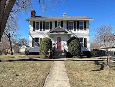 3012 49th St, Des Moines, IA 50310 - photo 2