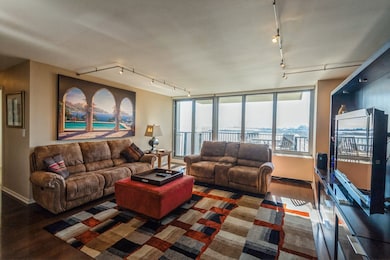 400 E Randolph St unit 2019, Chicago, IL 60601 - photo 3