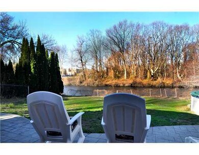 122 Woodbury Rd, Cranston, RI 02905 - photo 6