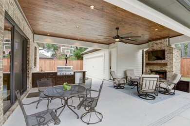 10010 Chevy Chase Dr, Houston, TX 77042 - photo 6