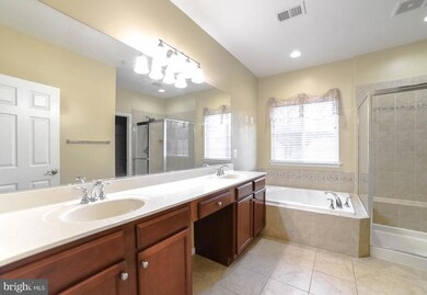 23249 Wild Daisy Way, California, MD 20619 - photo 6