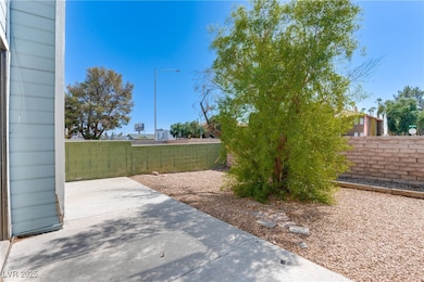 5037 Souza Dr, Las Vegas, NV 89146 - photo 4