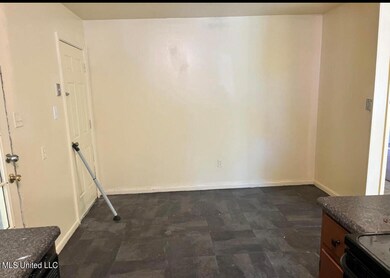 10404 Riverbend Cir, Moss Point, MS 39562 - photo 4