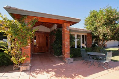 Photo - Front elevation entry