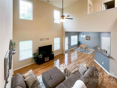 1047 Mountain Laurel Ct, Matthews, NC 28104 - photo 5