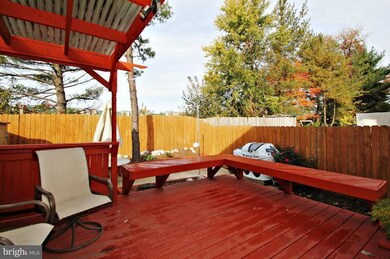 9215 Wilbur Ct, Columbia, MD 21046 - photo 3