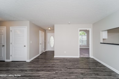 6700 Leverett Ln, Louisville, KY 40258 - photo 4