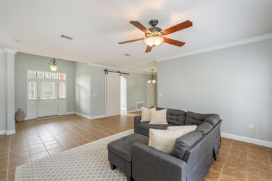 7-web-or-mls-6454 Burleson Blvd-3