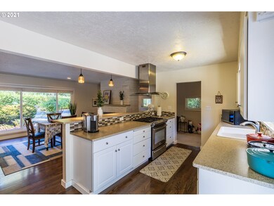 16624 Roosevelt Ave, Lake Oswego, OR 97035 - photo 6