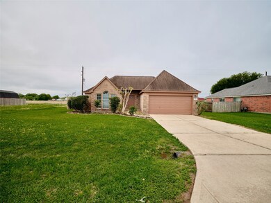 9110 Stephen St, Needville, TX 77461 - photo 2