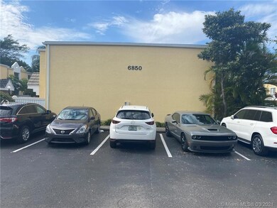 6850 SW 45th Ln unit 267, Miami, FL 33155 - photo 2