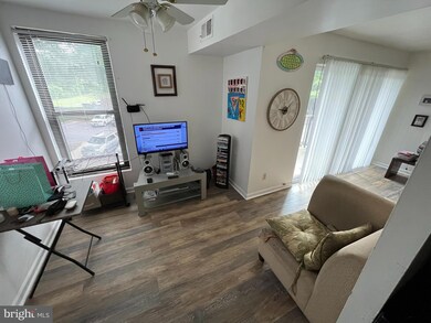 100 Duvall Ln, Gaithersburg, MD 20877 - photo 5