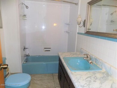 42 Dagobert St, Wilkes Barre, PA 18702 - photo 2