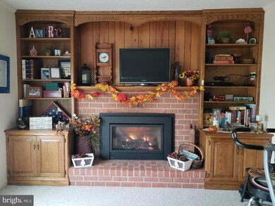 145 Jackson Dr, Chambersburg, PA 17201 - photo 6