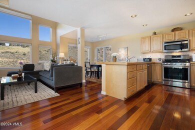 2492_draw_spur_d_interior_great_a