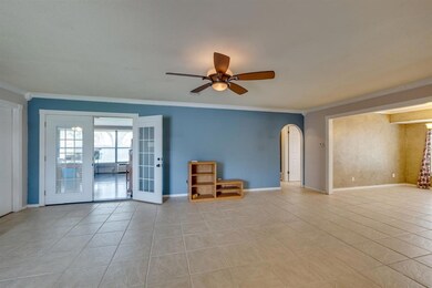 900 Warwick St, Bedford, TX 76022 - photo 6