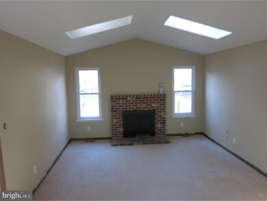 102 Wrigley Ct, Atco, NJ 08004 - photo 4