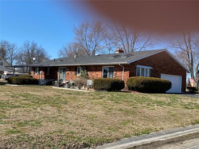 110 Willow Dr, Freeburg, IL 62243 - photo 6